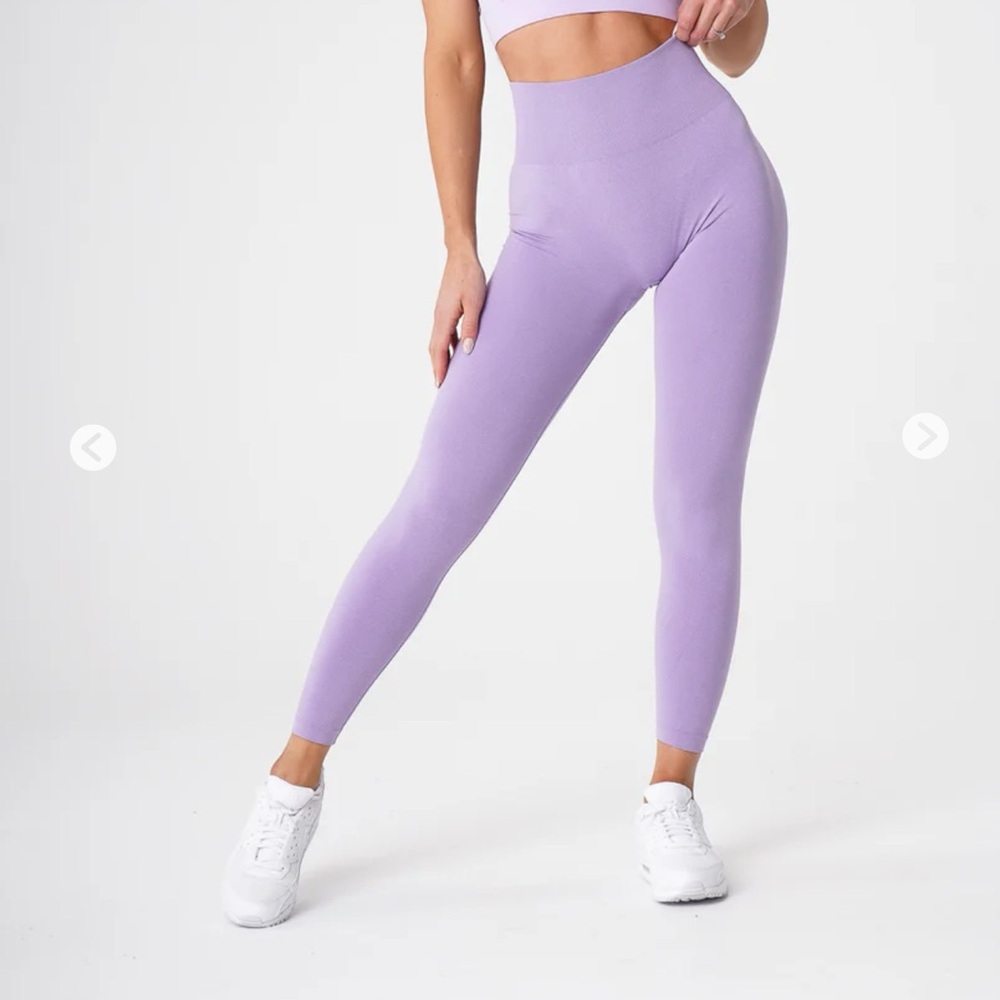 Lavender High-Waisted Leggings Lilac Color .